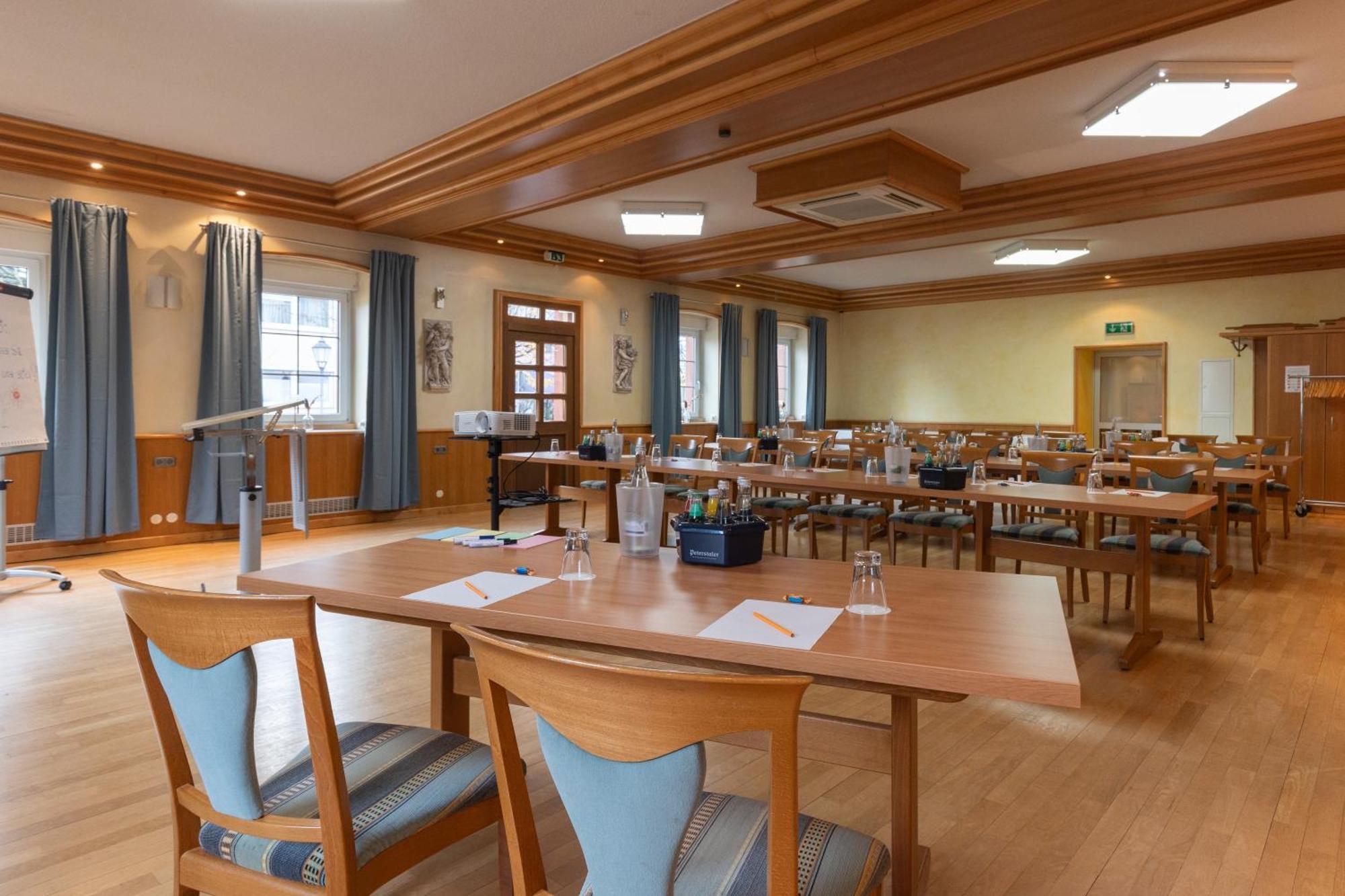 Hotel-Gasthaus "Krone" Boetzingen Bagian luar foto
