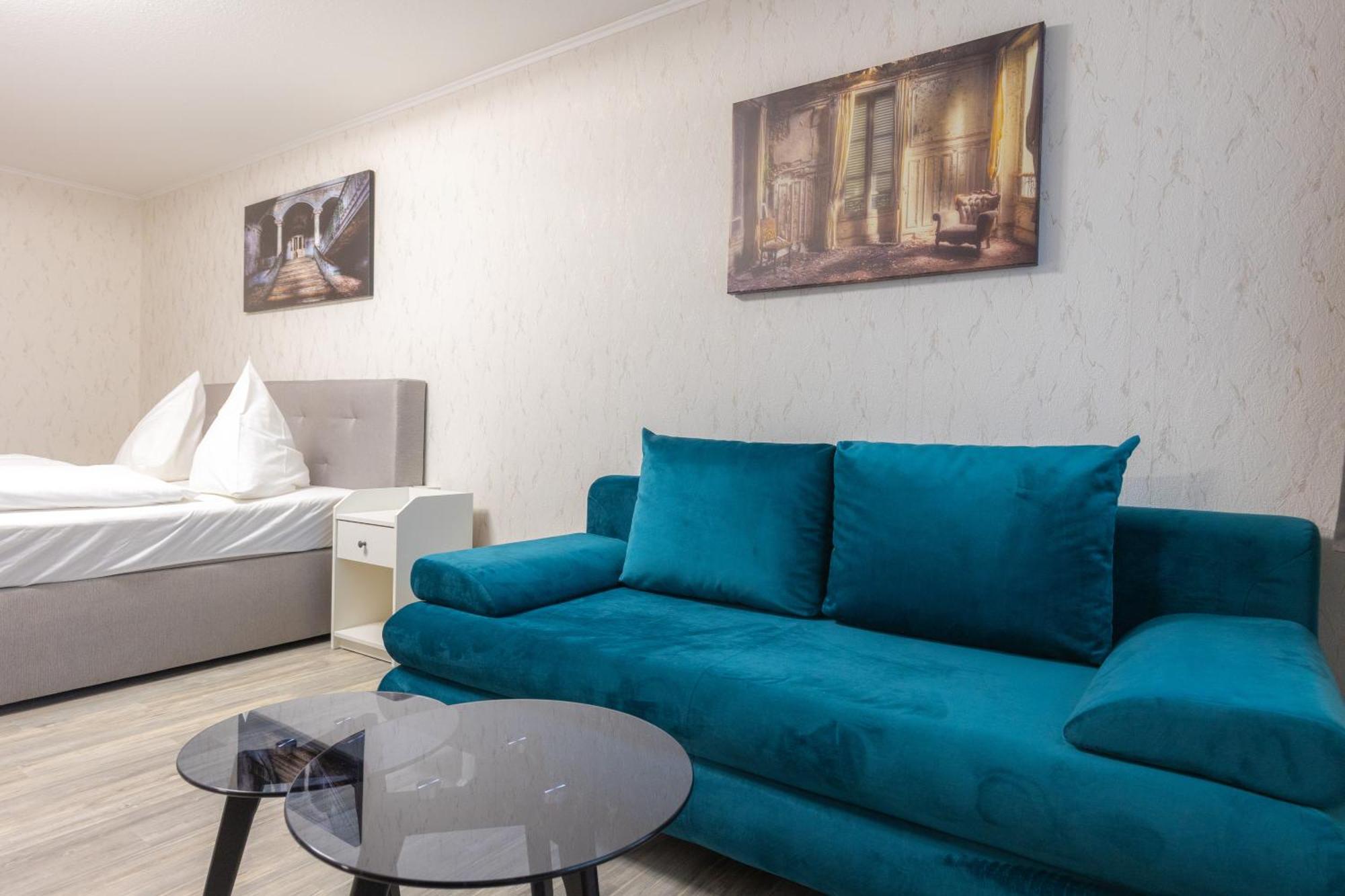 Hotel-Gasthaus "Krone" Boetzingen Bagian luar foto