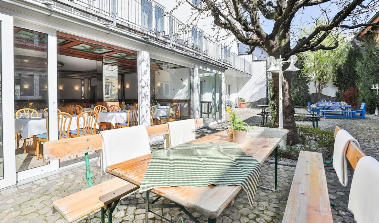 Hotel-Gasthaus "Krone" Boetzingen Bagian luar foto